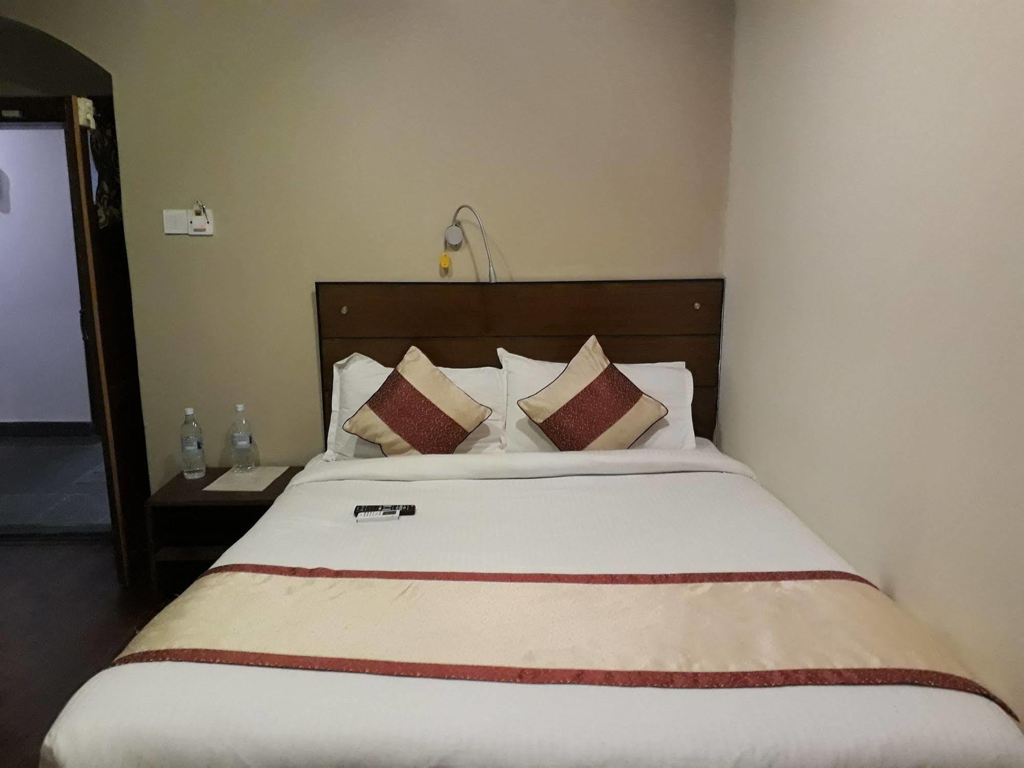 Hotel Heranya Kathmandu Exterior foto