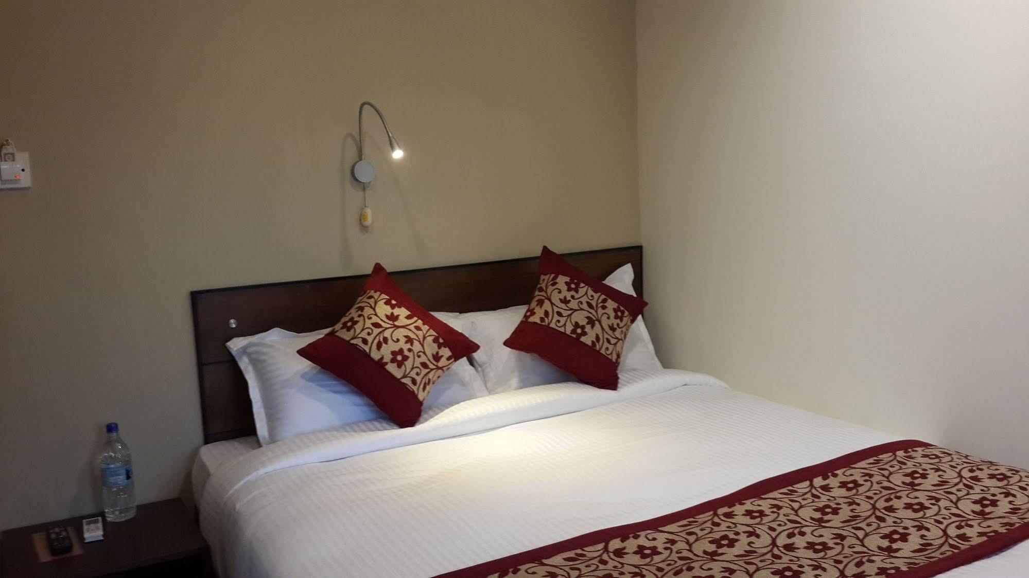 Hotel Heranya Kathmandu Exterior foto