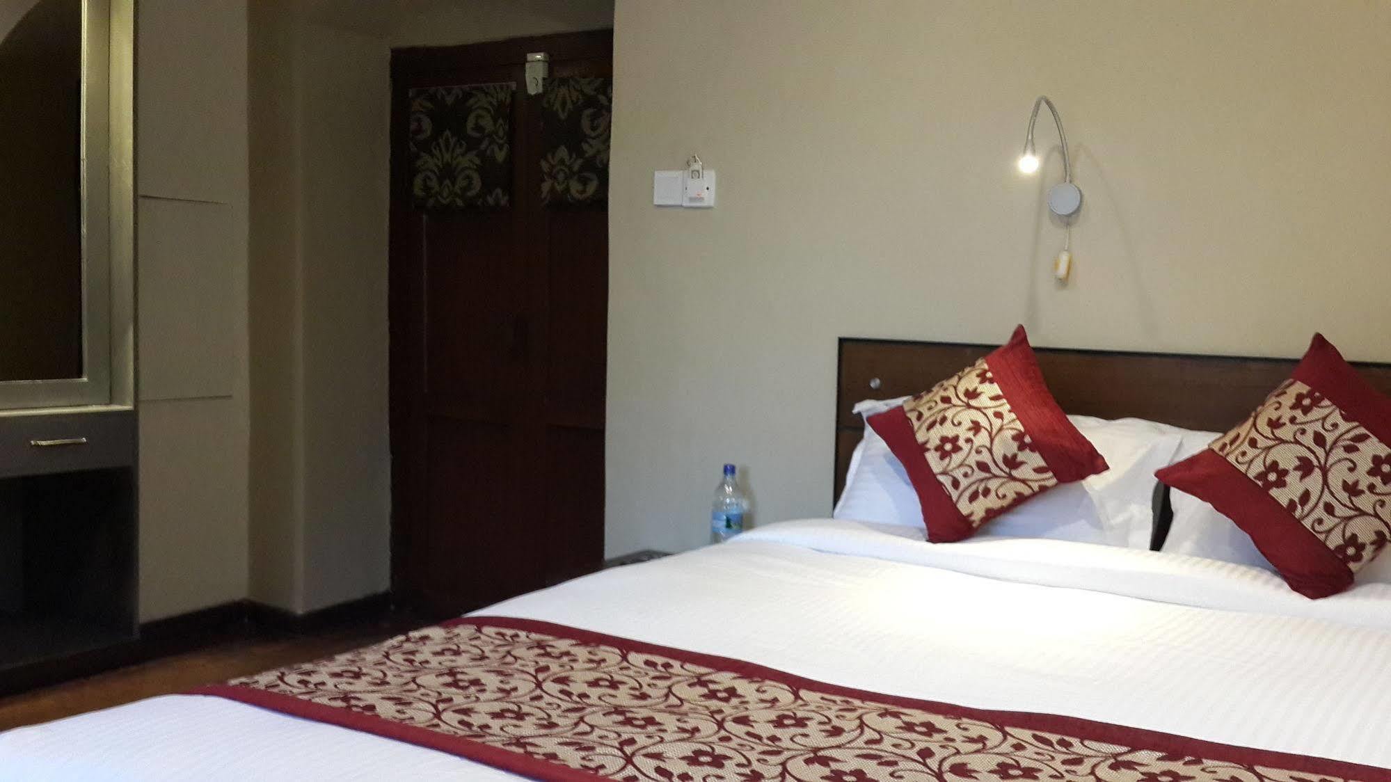 Hotel Heranya Kathmandu Exterior foto